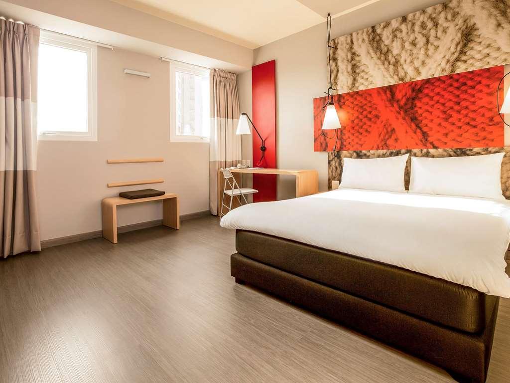 Hotel Ibis Trujillo Zimmer foto