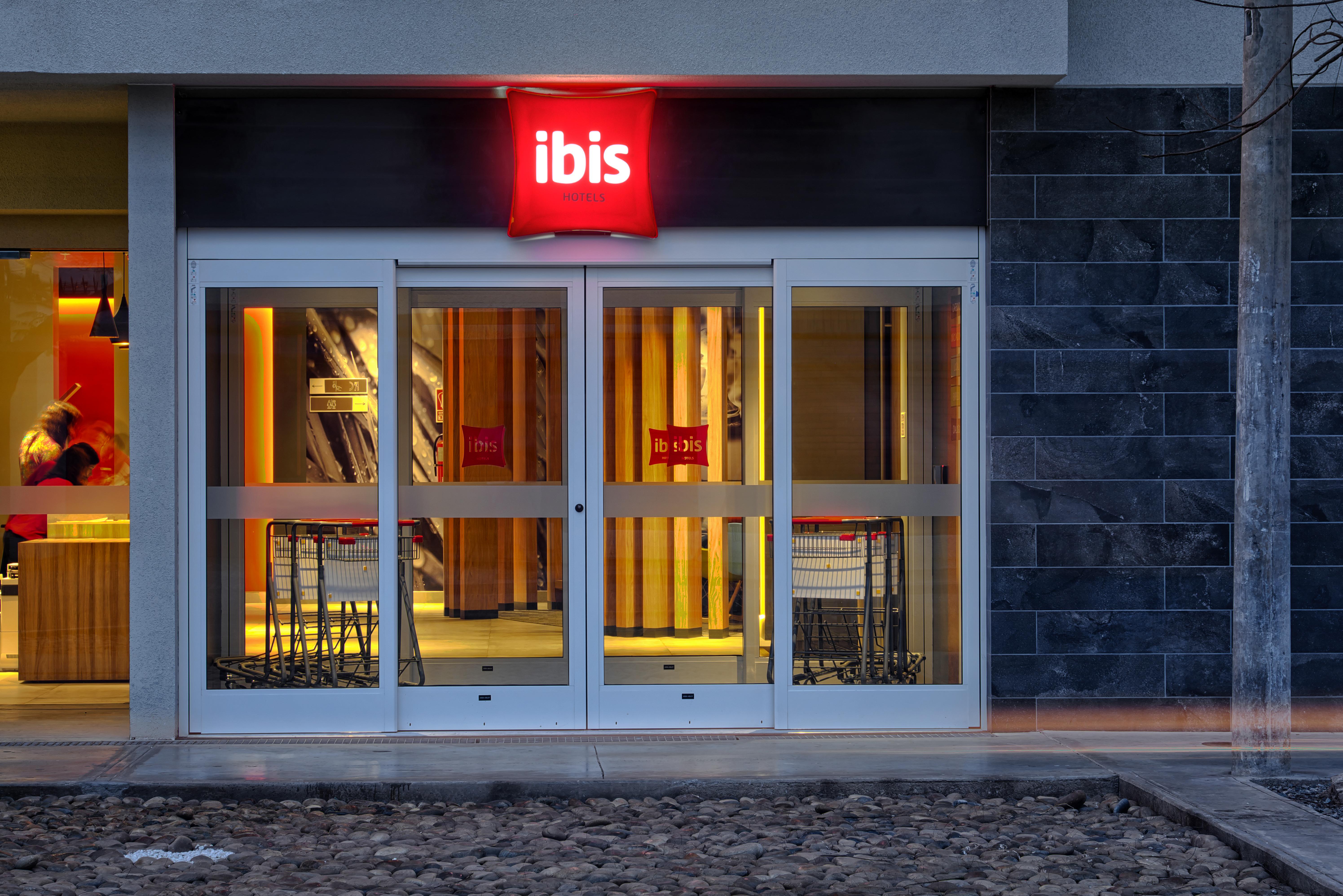 Hotel Ibis Trujillo Exterior foto